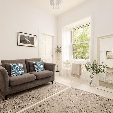 The Tollcross Apartment - Modern & Bright 1Br เอดินบะระ ภายนอก รูปภาพ