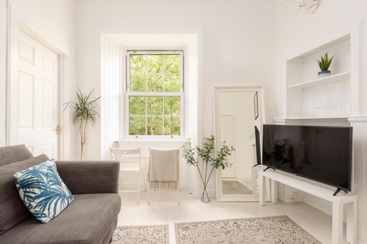 The Tollcross Apartment - Modern & Bright 1Br เอดินบะระ ภายนอก รูปภาพ